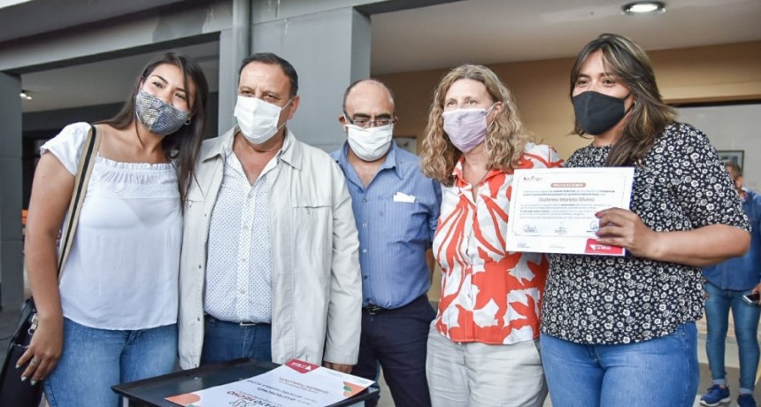 Gobierno ya entregó 2.500.000 pesos para fortalecer la economía popular