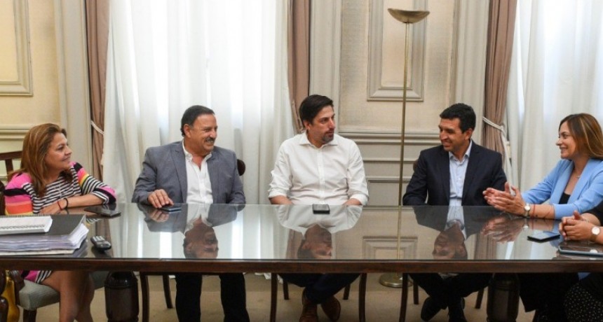 La Rioja inicia las clases en modalidad presencial y virtual 