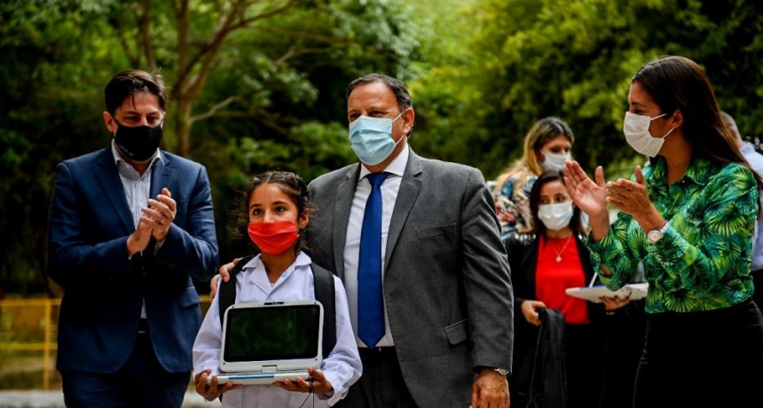 Quintela y el ministro Nicolás Trotta inauguraron el ciclo lectivo 2021 en La Rioja