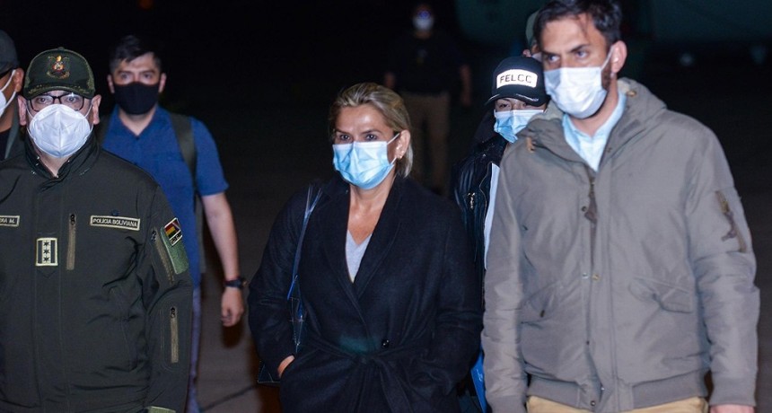 Piden 6 meses de prisión preventiva para Añez