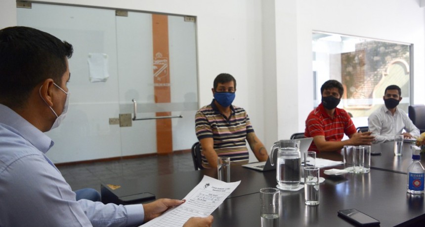 Evalúan mejoras en el servicio de estacionamiento medido 