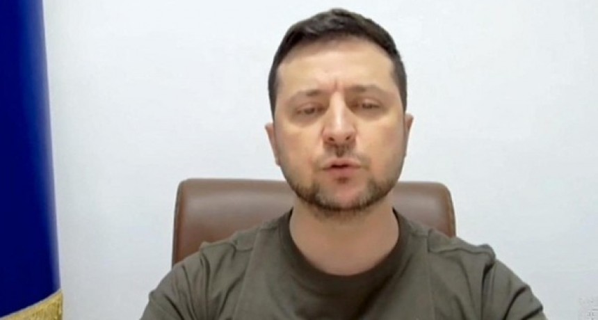 Zelenski dijo que Ucrania resistirá 