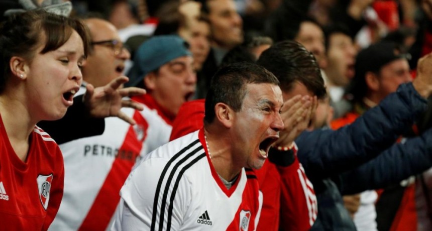 Los socios de River agotaron la preventa exclusiva de entradas para el Superclásico