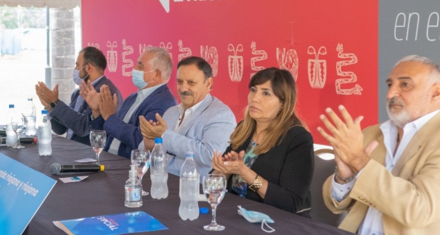 Se realizó el lanzamiento de la tarjeta social para la adquisición de medicamentos 