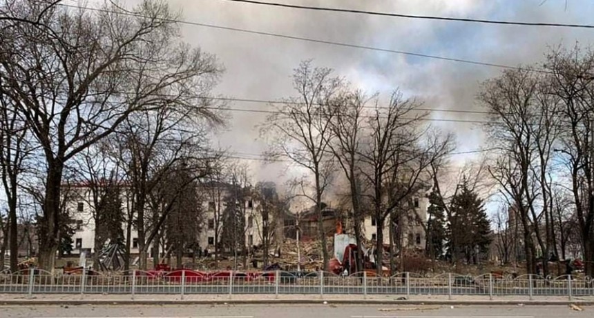 Ucrania: Rusia atacó la ciudad de Mariupol y su alcalde denuncia genocidio