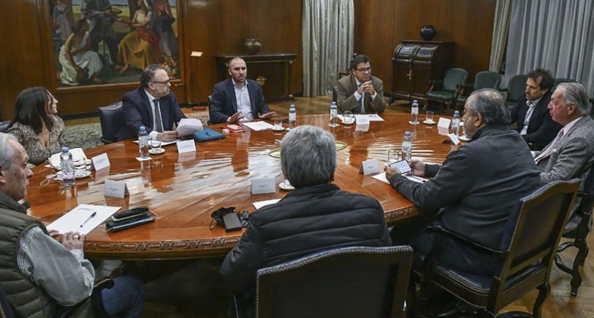 El Gobierno, UIA y CGT conforman una mesa para coordinar acciones contra la inflación