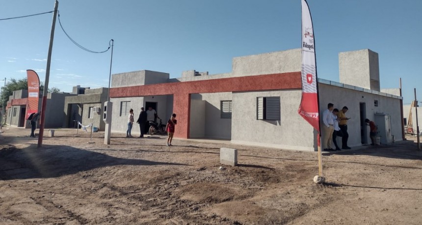 Se entregaron 16 viviendas en el Barrio Susana Quintela
