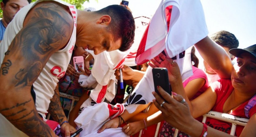  Copa Argentina: River se enfrenta a Racing de Córdoba en Santiago del Estero