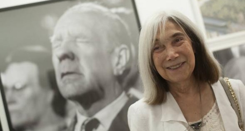Murió la escritora María Kodama