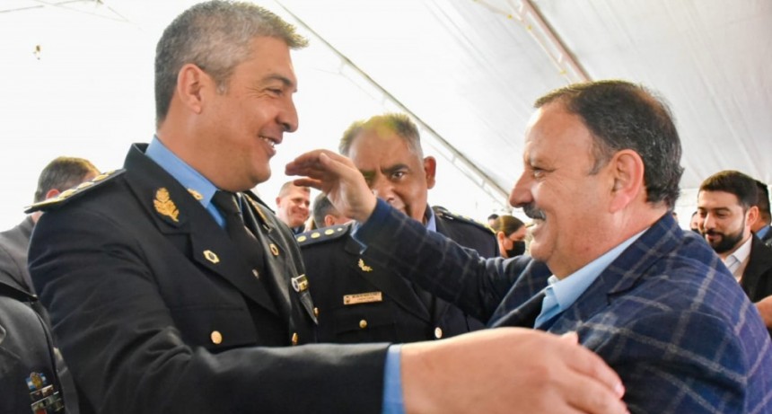 Hoy al mediodia el gobernador pondrá en funciones al nuevo jefe y subjefe de la policia provincial