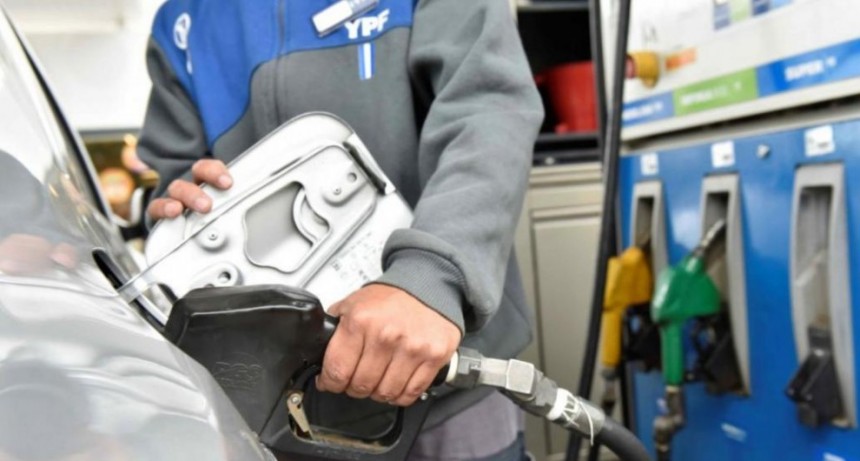 Desde diciembre los combustibles aumentaron el 95%