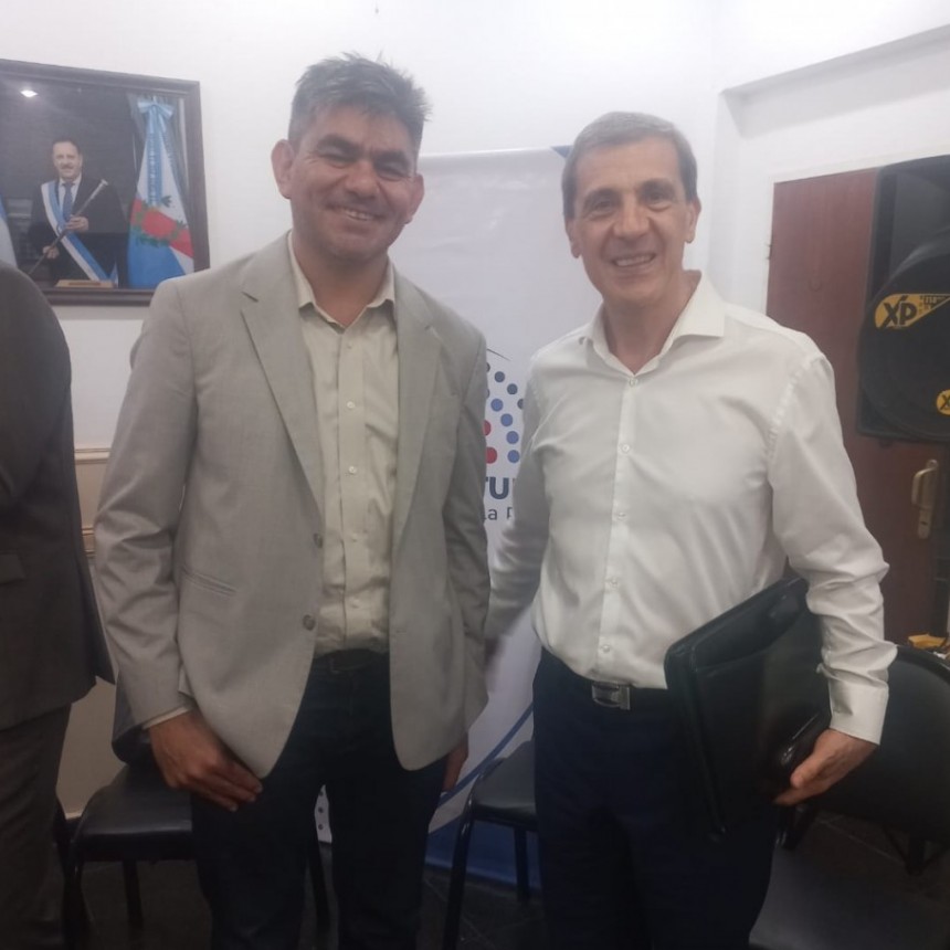 Realizan conversatorio sobre la coparticipación municipal