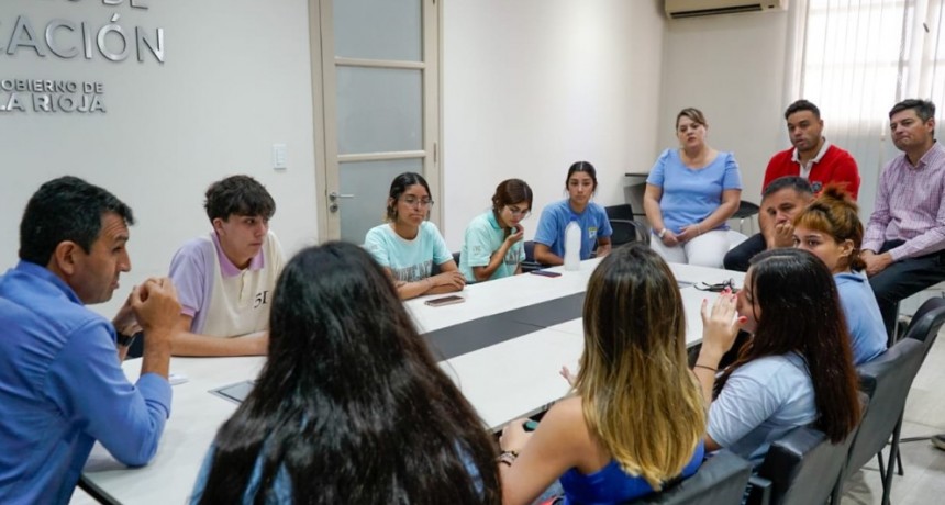 El Ministerio de Educación brindará respuestas a estudiantes del Colegio N°1