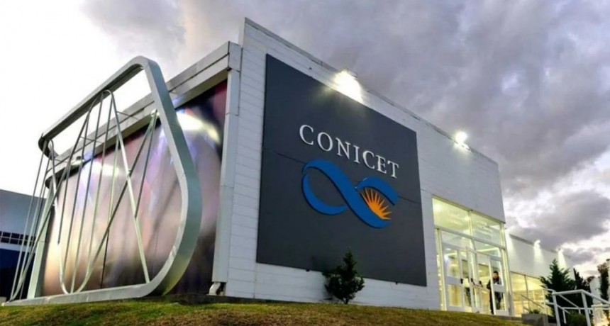 CONICET exige la reincorporación de empleados, en duro comunicado contra el Gobierno