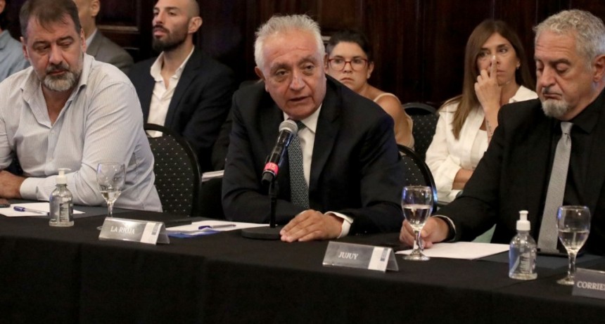 El ministro Vergara pidió mayor impulso de las políticas sanitarias nacionales en todo el país