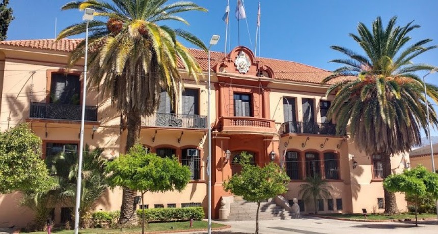 Gobierno adelantó el pago de haberes por el fin de semana XXL