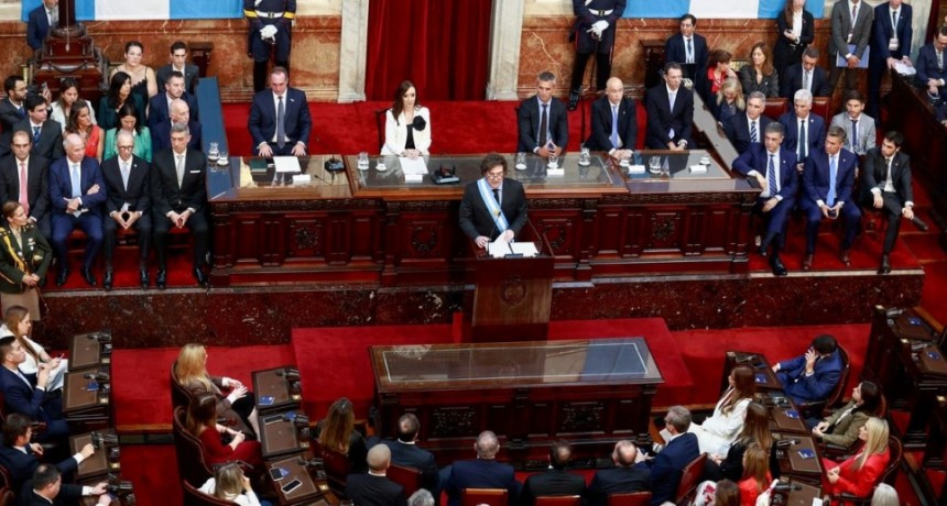 La cadena nacional cayó, como cae la imagen de Milei