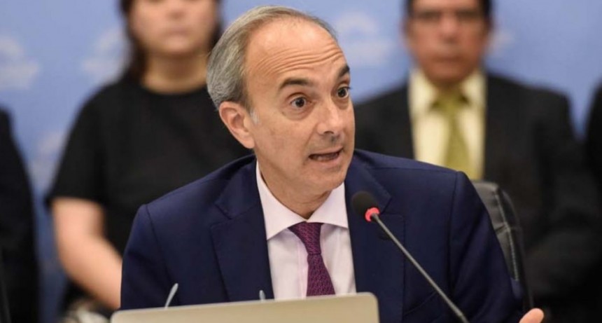 Sin acuerdo con los gremios, el gobierno fijó el salario mínimo docente en $500 mil 