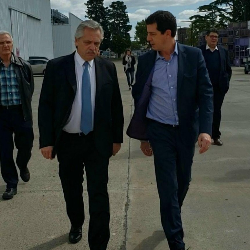 Alberto Fernández y Wado de Pedro recorrieron el Centro Sanitario en Tecnópolis