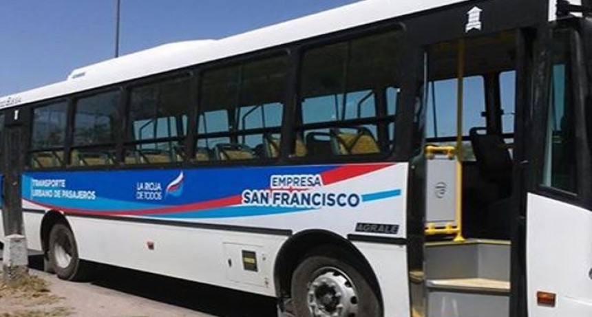 Trabajadores de la empresa San Francisco reclaman el pago de haberes