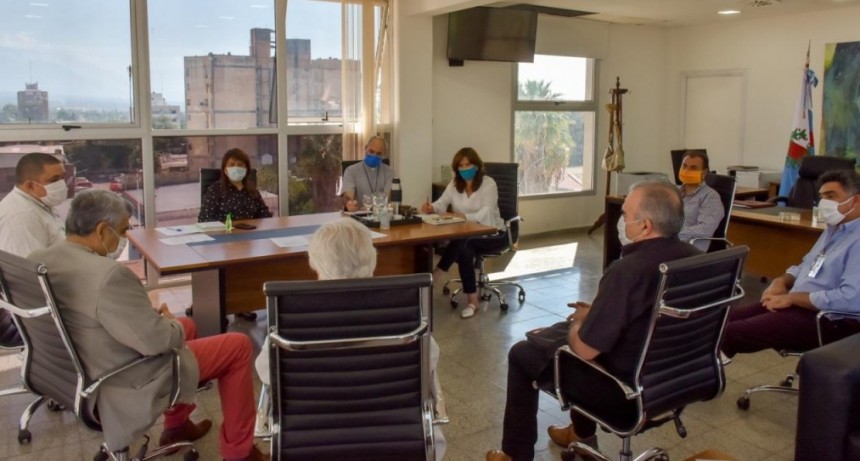 La intendenta capitalina recibió a líderes religiosos