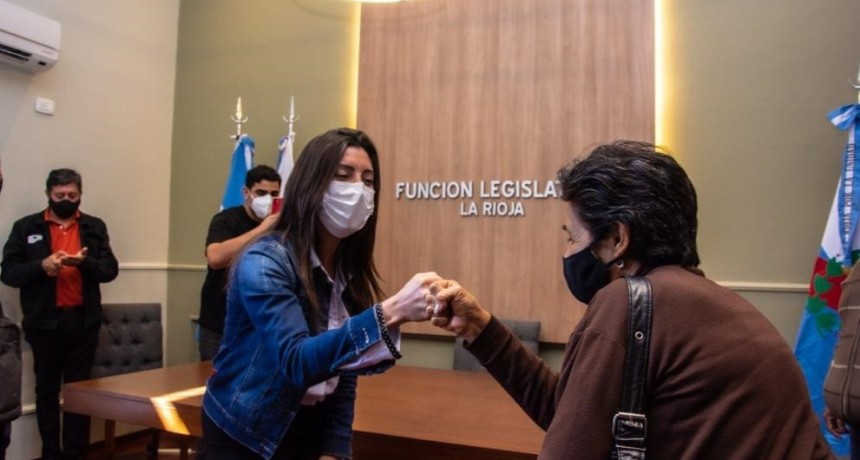 Florencia López recibió a referentes de centros vecinales capitalinos