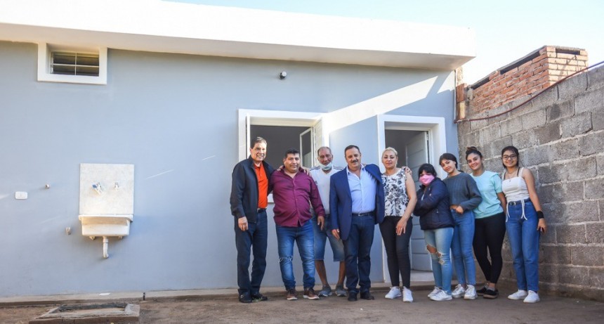 El gobierno provincial hizo entrega de viviendas en la zona sur de la capital