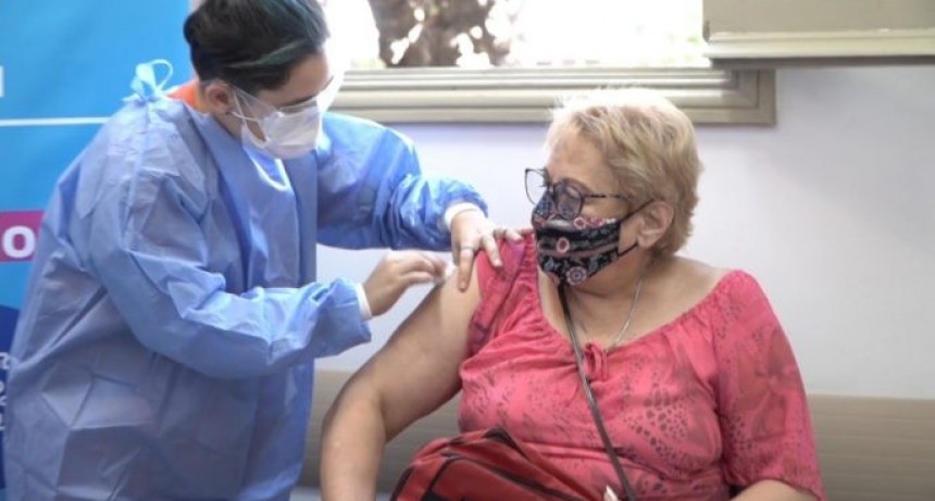 Afiliados de PAMI podrán vacunarse contra la gripe gratis y sin turno