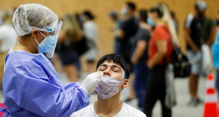 Hubo 21 muertos y 1.428 nuevos contagios de coronavirus en la Argentina