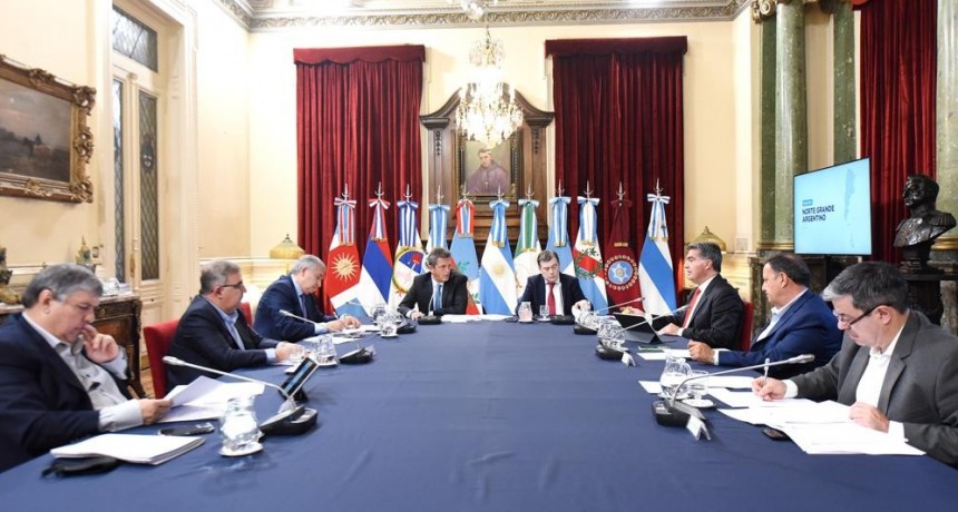 Quintela y mandatarios del Norte Grande se reunieron con Sergio Massa para dialogar sobre el tratamiento de leyes de interés