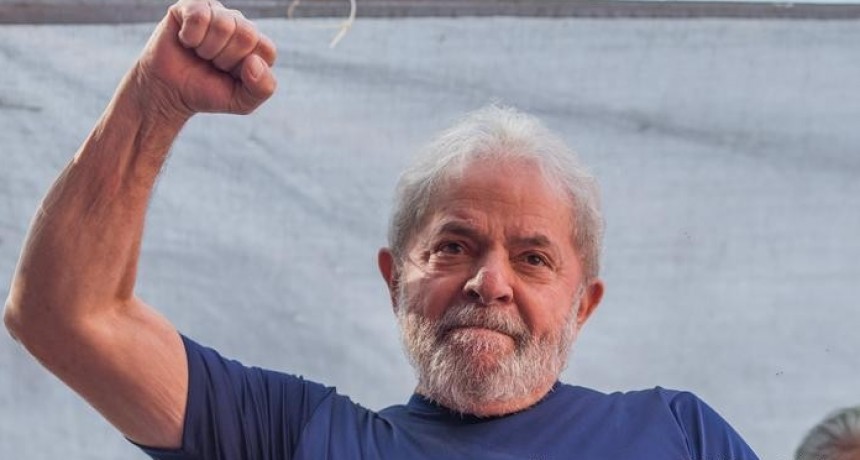 Lula da Silva confirmó que será candidato a presidente de Brasil