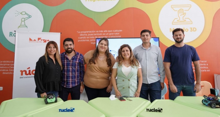 El gobierno provincial lanzará el primer espacio para jóvenes mujeres interesadas en la ciencia y la tecnología 