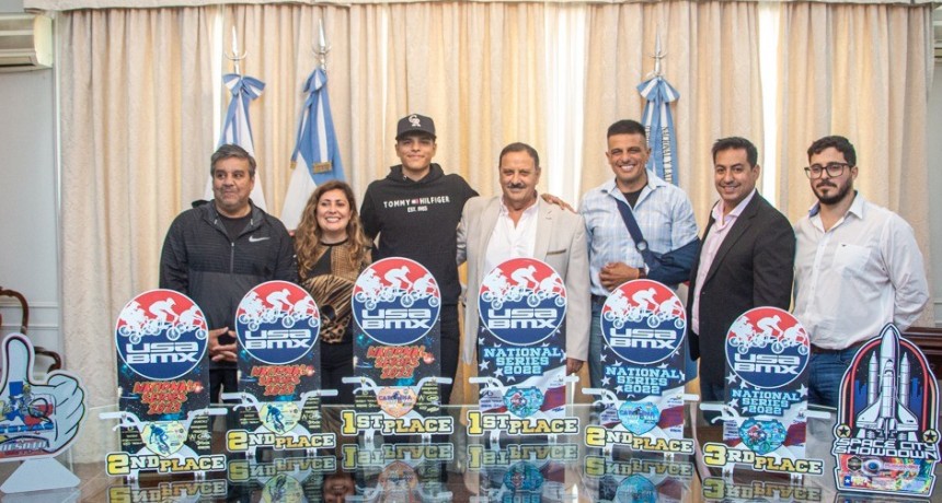 Quintela recibió a Thomás Maturano ganador de 10 carreras de BMX en EE UU 