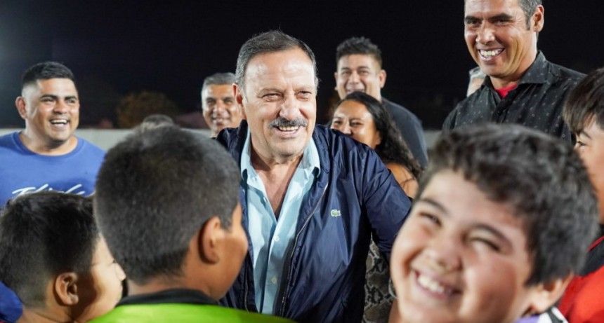El gobierno provincial inauguró obras de remodelación en el Polideportivo Evita y en el Club San Vicente 