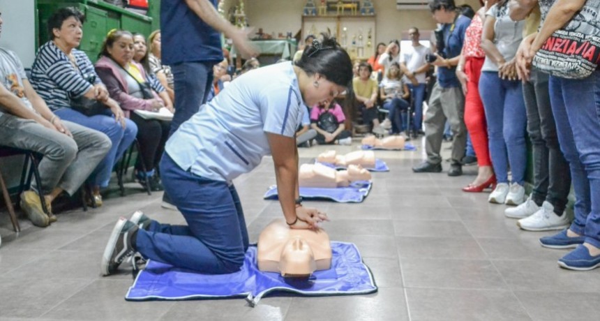 La Universidad de la Tercera Edad capacitó a alumnos, profesores y personal en RCP
