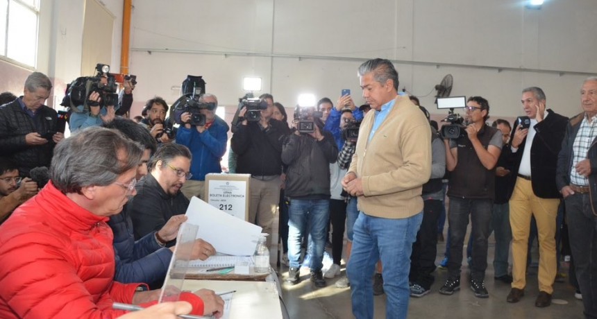 Neuquén: Rolando Figueroa ganó la gobernación con un frente conformado por varios sectores