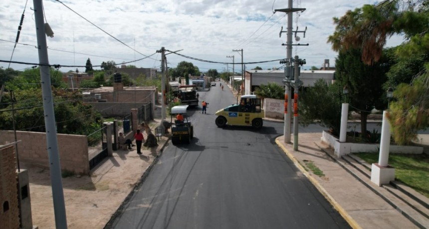 Avanza el Plan de Asfaltado y Reasfaltado en todos los departamentos riojanos
