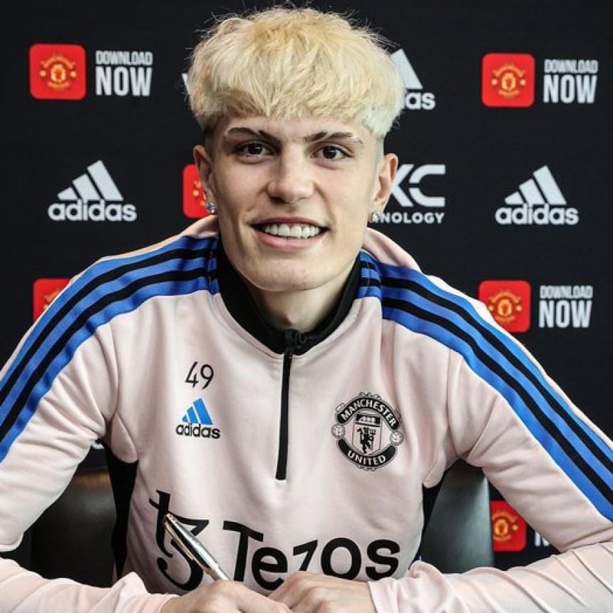 Garnacho renovó su contrato con Manchester United tras la negativa para el Mundial Sub 20