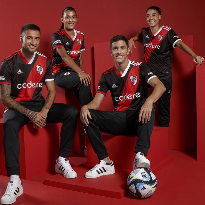  River Plate presentó su nueva camiseta 