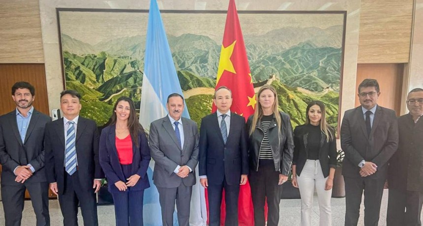  Quintela se reunió con el embajador de China en la Argentina
