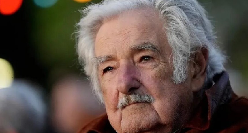 Mujica anunció que padece un 