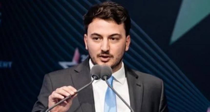 Pelea de libertarios en las redes