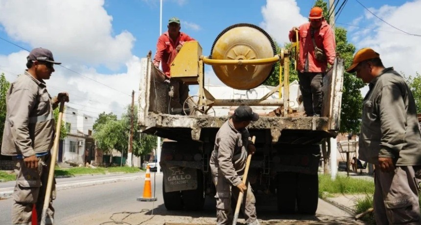 Quintela lanza un plan masivo de bacheo en toda la provincia