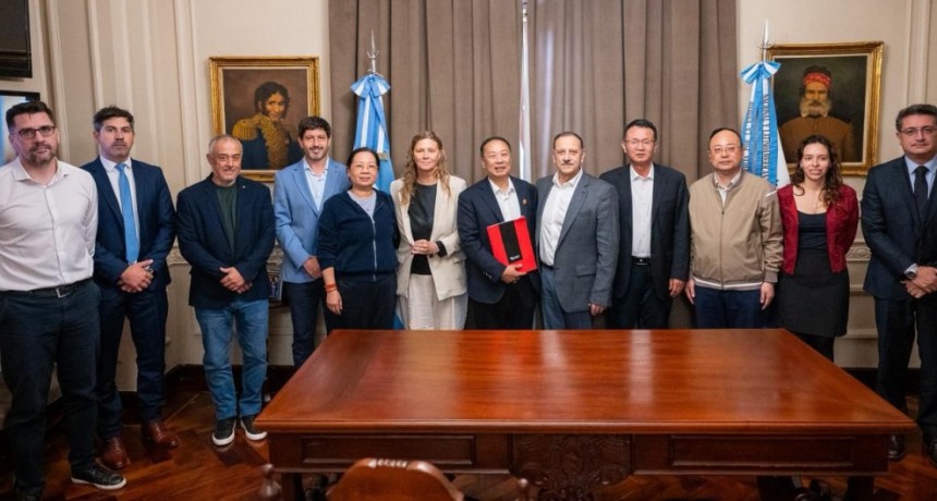 La Rioja avanza con su apuesta minera  acuerdo clave con China para atraer inversiones