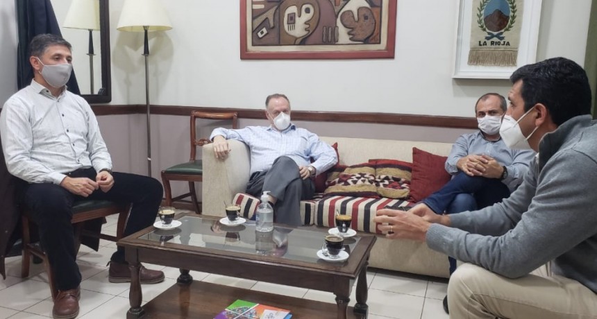 Educación: Autoridades universitarias analizan con el ministro el regreso a clases