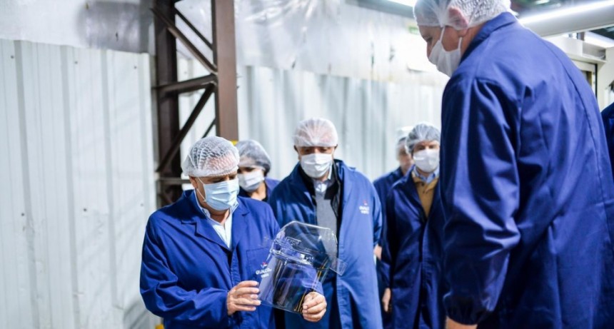 La empresa Gualco fabricará diariamente 30 mil máscaras de protección