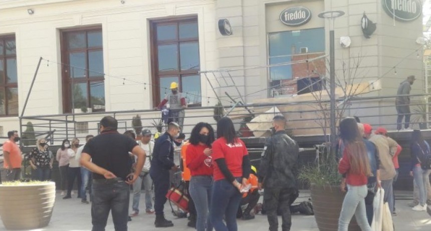 Operario cayó de un andamio en la obra del Paseo Cultural