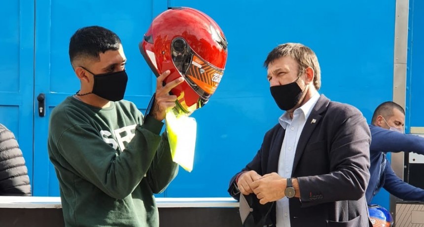 El Gobierno provincial entregará cascos a motociclistas 