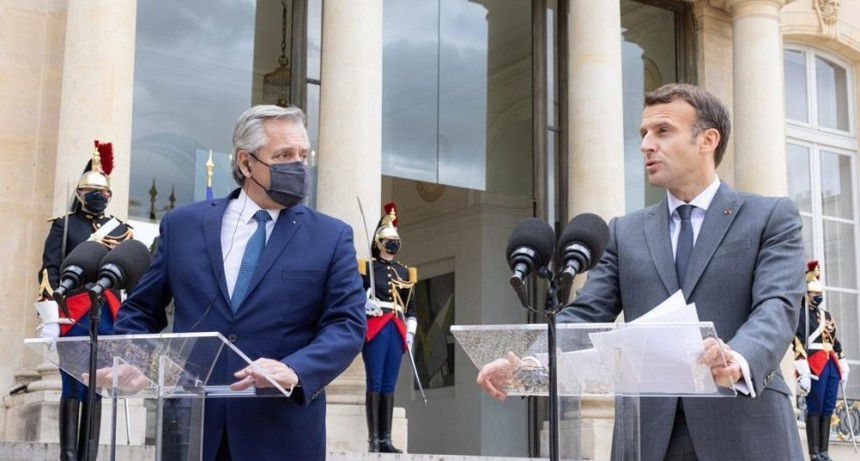 Fernández logró un fuerte apoyo de Macron para la Argentina: 
