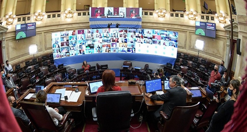 El Senado convocó para este miércoles a una sesión para debatir la postergación de las elecciones